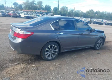 2015 Honda Accord Sport z USA, uszkodzony, nr VIN 1HGCR2F50FA217408